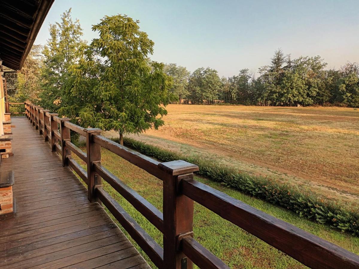 Guest House La Carolina Tigliole Екстериор снимка