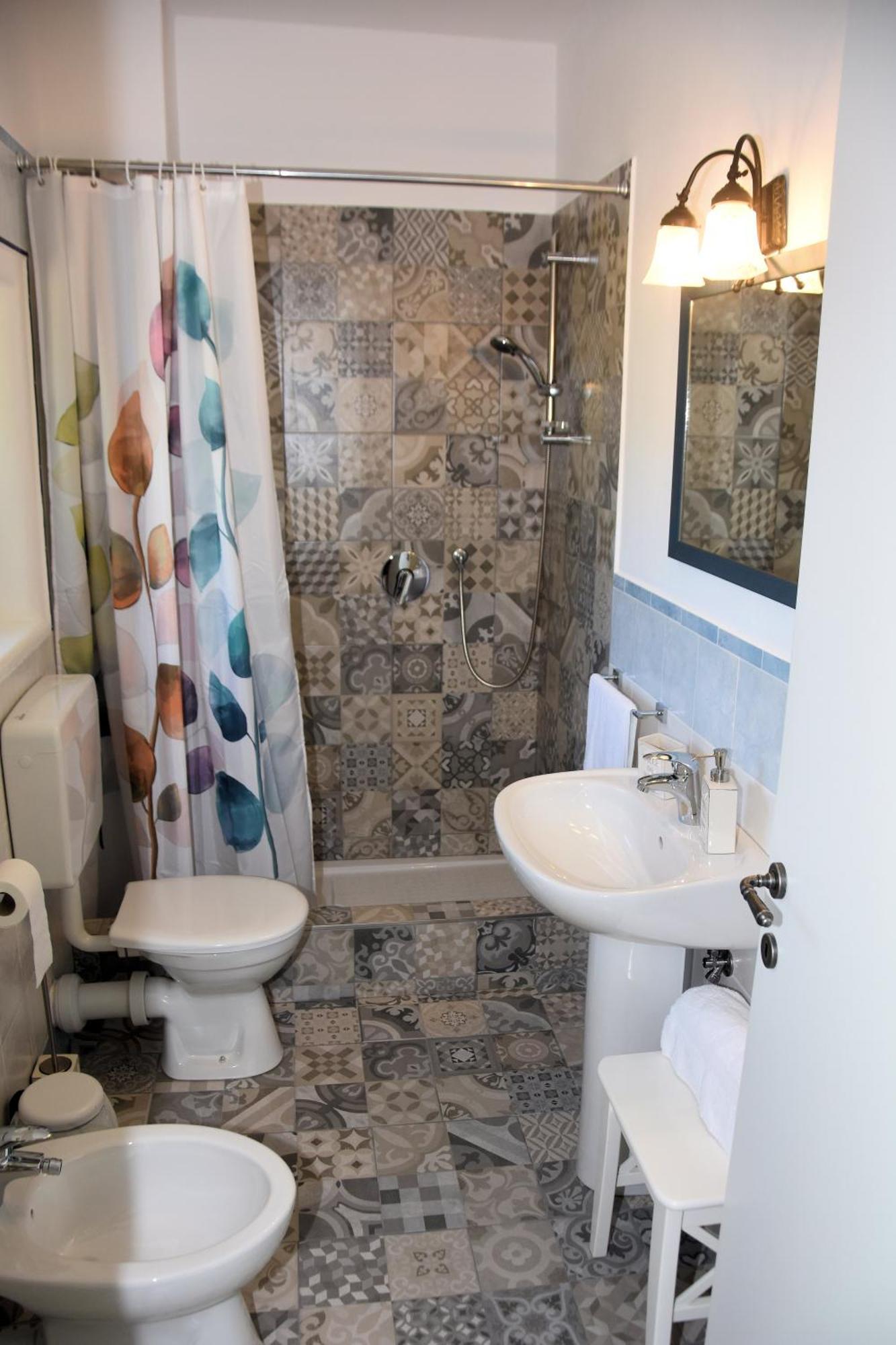 Guest House La Carolina Tigliole Екстериор снимка