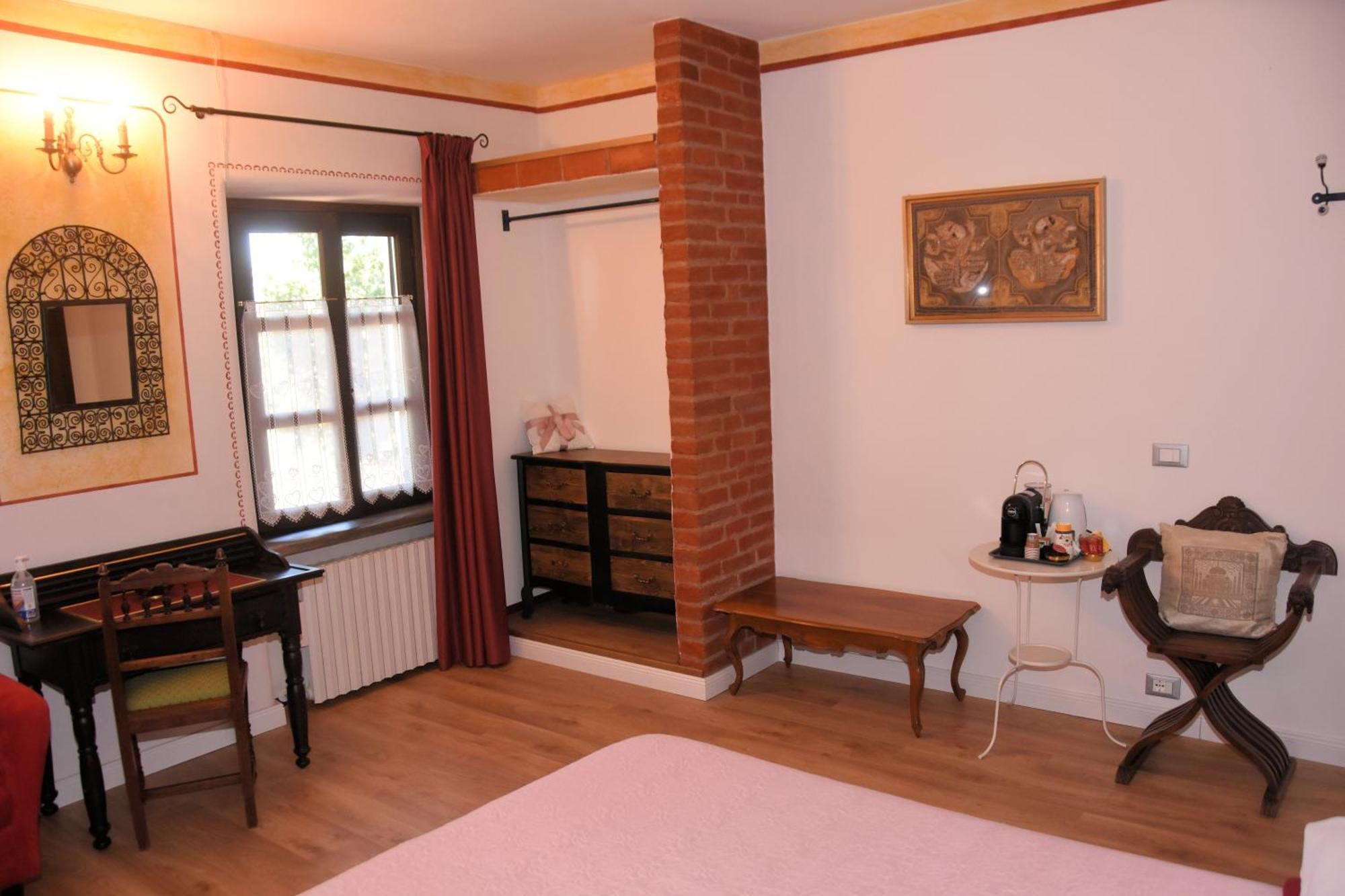 Guest House La Carolina Tigliole Екстериор снимка