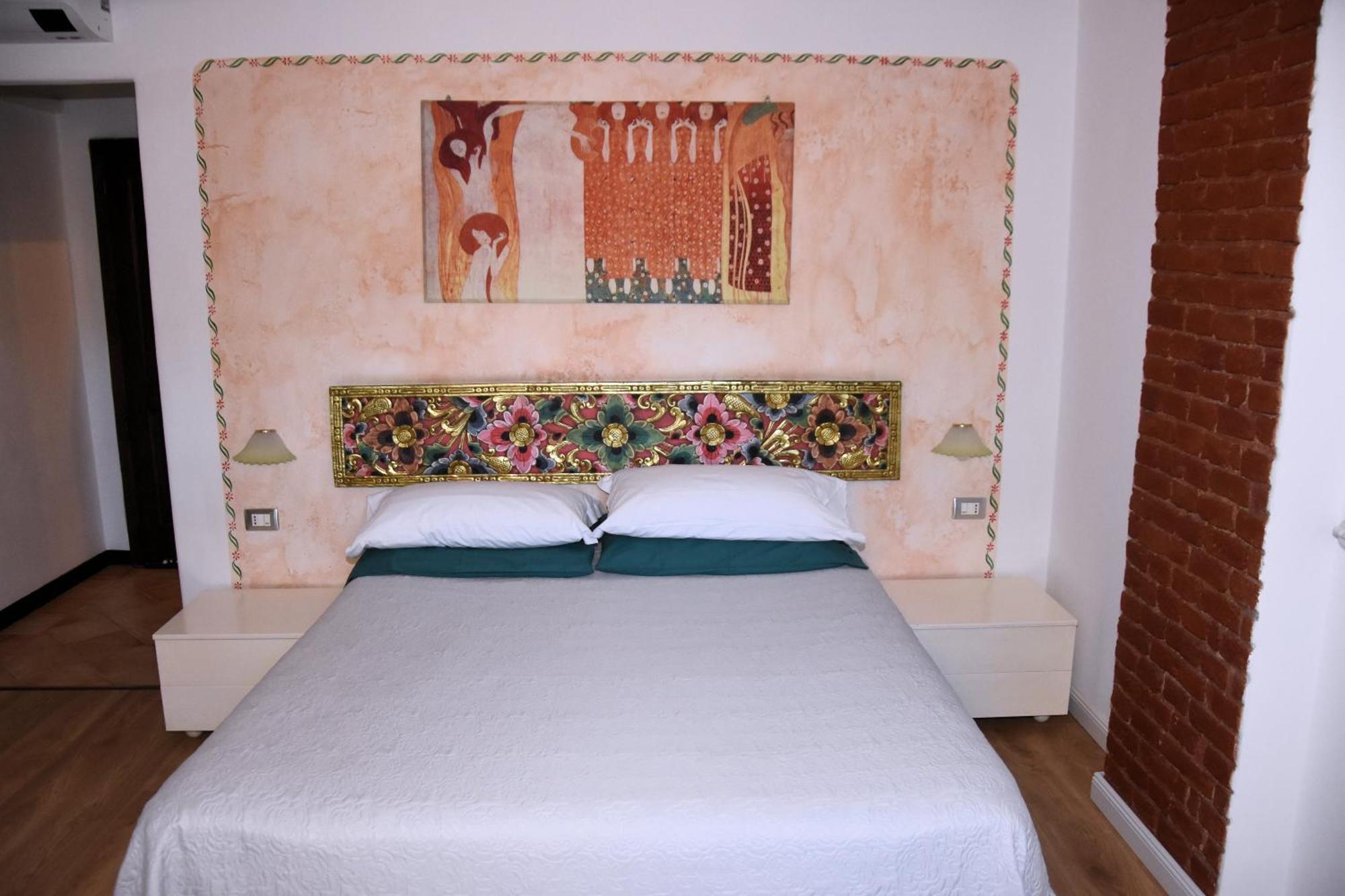 Guest House La Carolina Tigliole Екстериор снимка